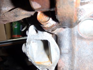 Air con bracket bolt